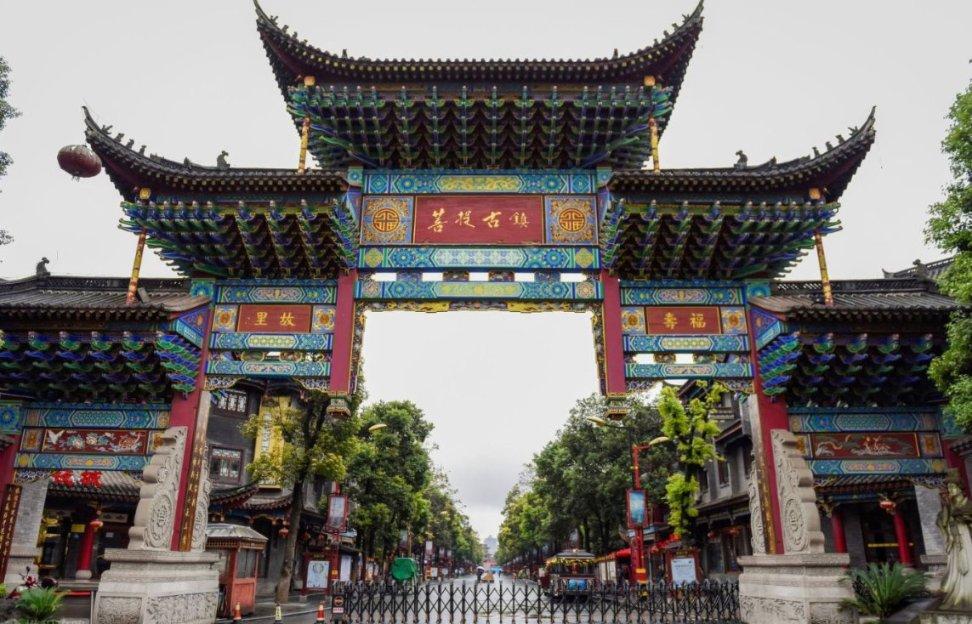 逃出神秘石堡
